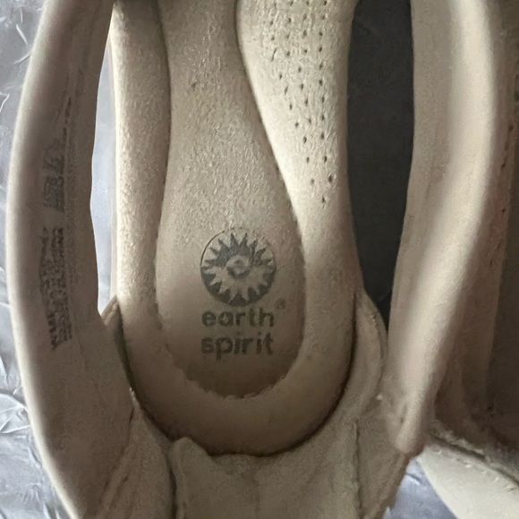 Women’s Earth Spirit Cream Women's strappy Sandals soft zip back size  6.5 - Picture 5 of 7